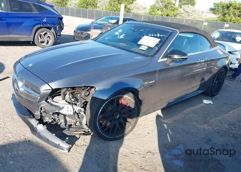 2017 Mercedes-Benz Amg C 63 S z USA, uszkodzony, nr VIN WDDWK8HB2HF517369